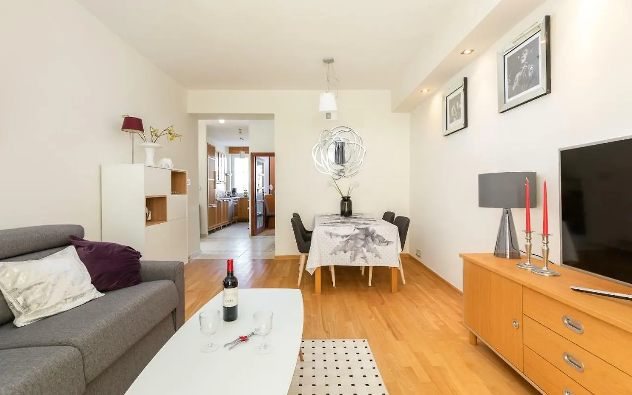 Rent like home - Aleja Wyzwolenia 10 Warszawa 0*,